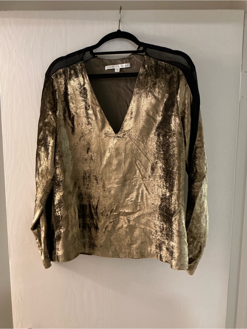 Never Worn Veronica Beard Metallic Gold V-Neck Long Sleeve Blouse